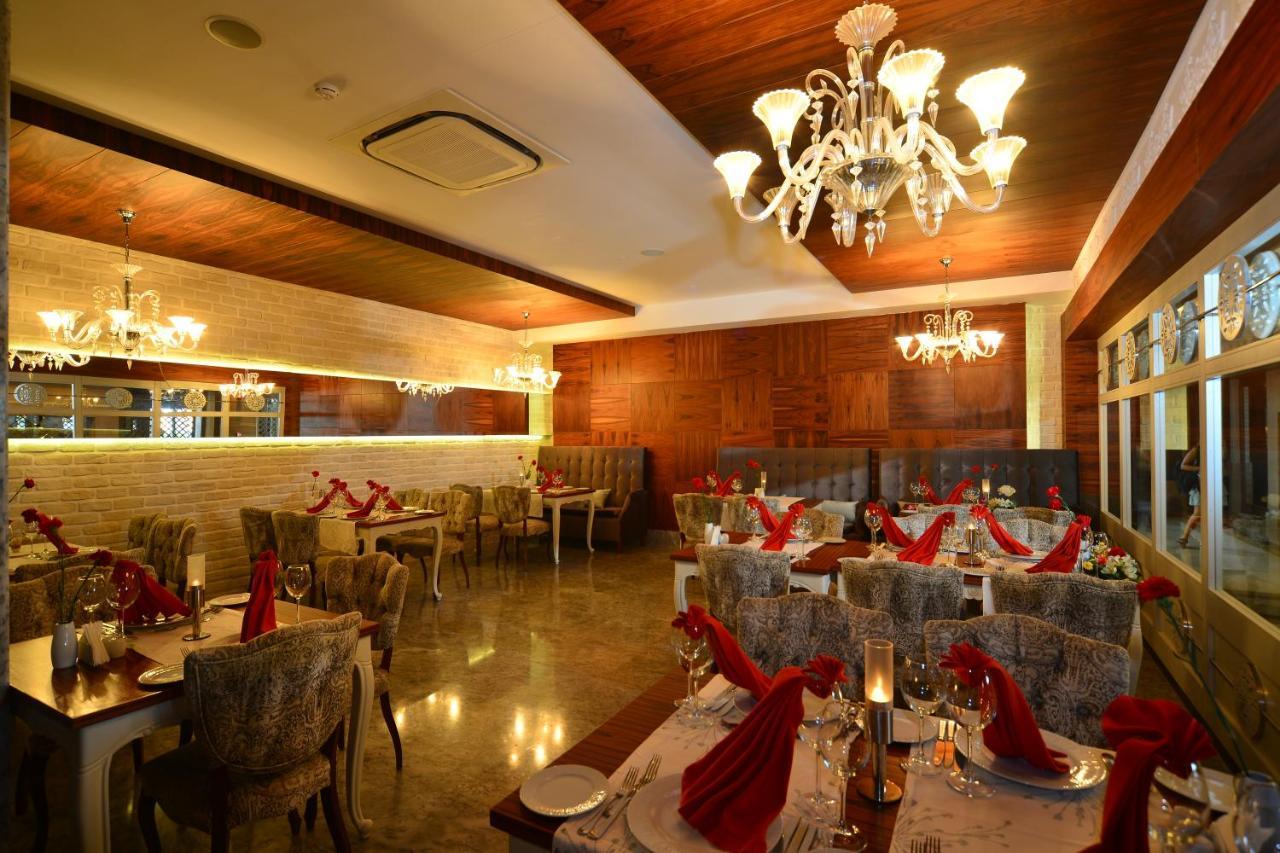 Side Crown Palace Ultra All Inclusive Екстериор снимка